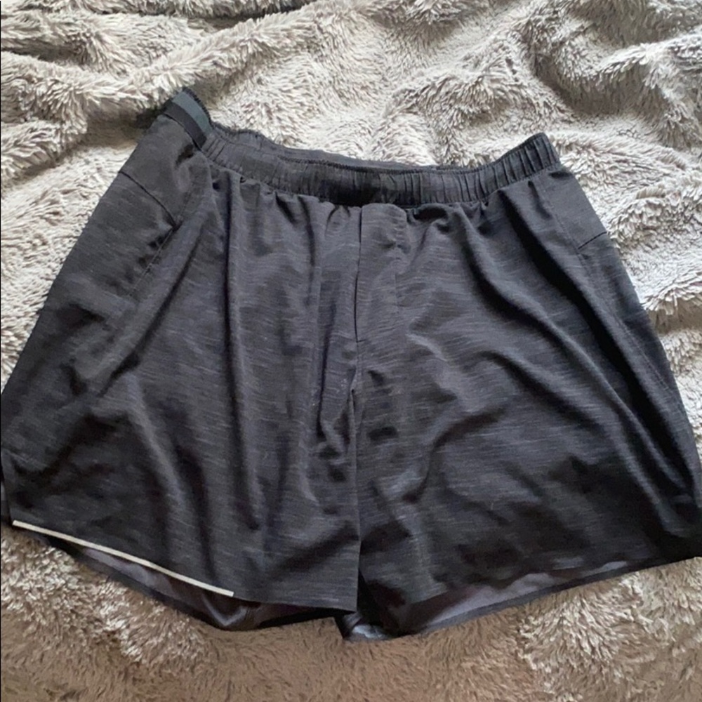 lulu-lemon 5 inch T.H.E. Running Short.